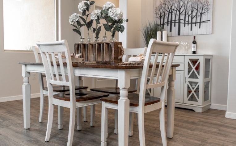 dining room farmhouse luxury vinyl flooring